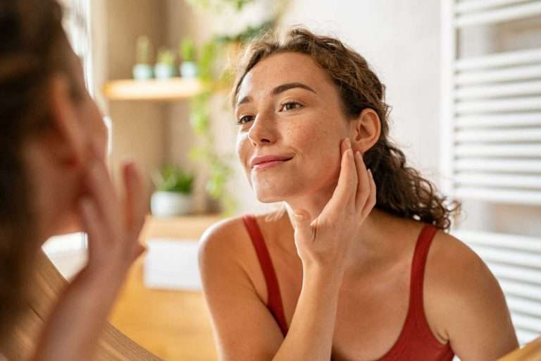 Kind Skin Gentle Cleansing Balm removes makeup, supports double cleansing, and nourishes all skin types for a smoother finish.